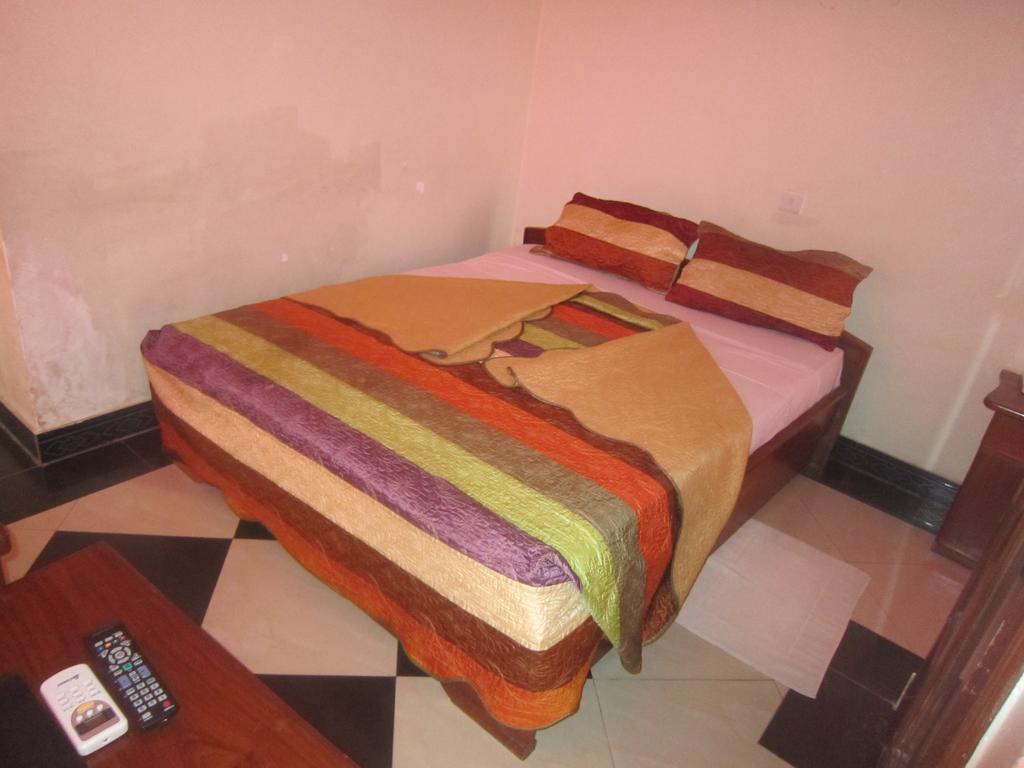 The Dreamer Hotel Dar es Salaam Room photo